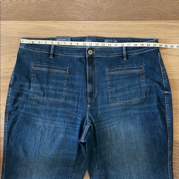 J.Jill Curvy High-Rise Flare Jeans Tremont Wash Size 26 Plus Size NWT - Picture 7 of 16